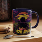 Diese ADHD 420 Area logo Tasse, Temple of Green Elixir ist mehr als nur ein Trinkgefäß – sie ist ein Statement für deine Kaffeepause. Diese Tasse ist ein Portal in die "Adhd 420 Area", eine Welt, die von Abenteuer und Fantasie geprägt ist. Das detailreiche Artwork, das einen Reisenden und seinen treuen Begleiter, eine Katze, zeigt, mit lila Innenfarbe inspiriert dazu, den Tag mit Kreativität zu beginnen.﻿