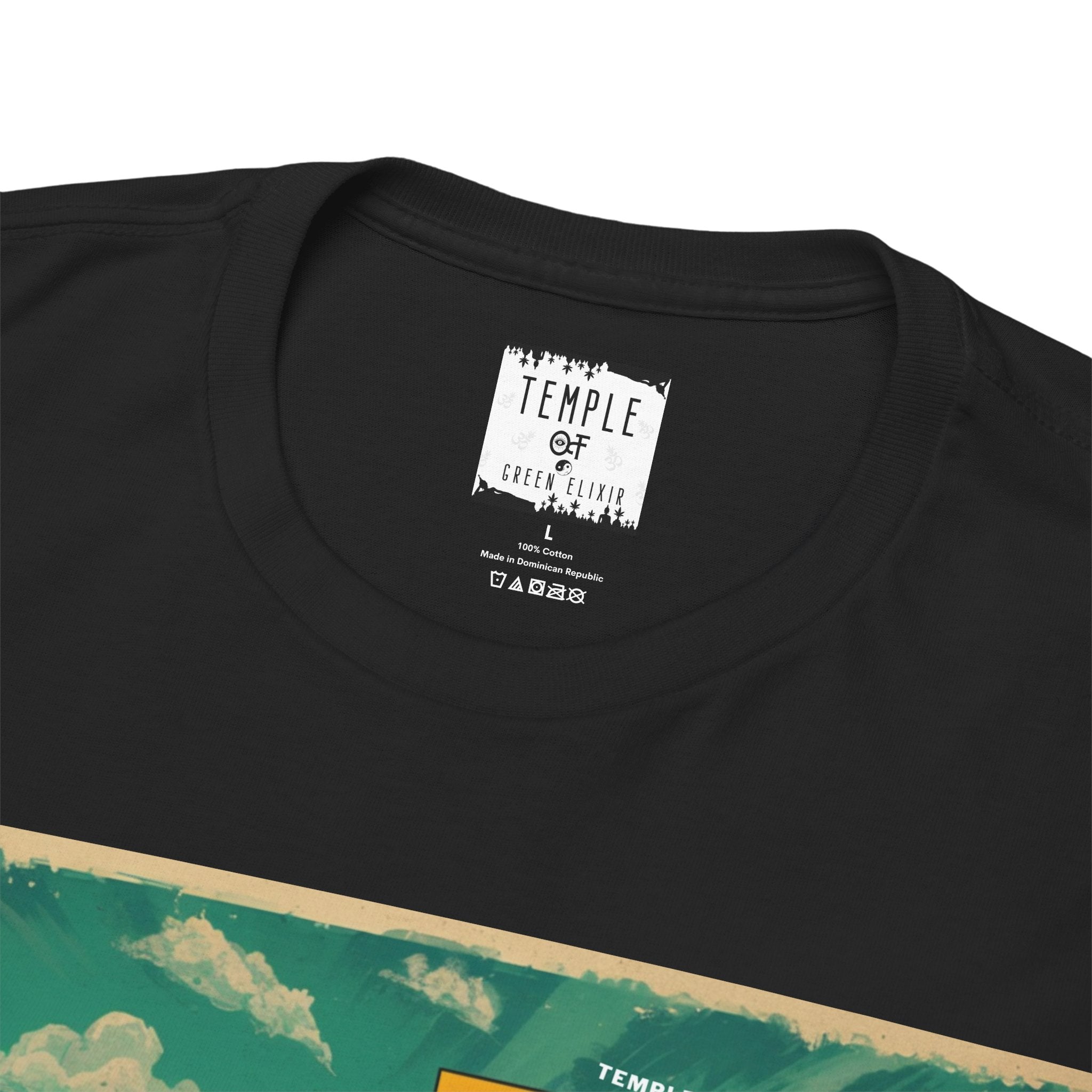 Temple of green Elixir Drucklabel in der innerseite von BananaConda4 schwarzem T-shirt