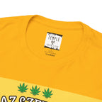 Detailansicht des Nackenetiketts des Wahre Liebe gelbes T-shirts, das die hochwertige Verarbeitung und die Markenidentität von Temple of Green Elixir unterstreicht, inklusive Größenangabe 'L' und Pflegesymbolen.﻿