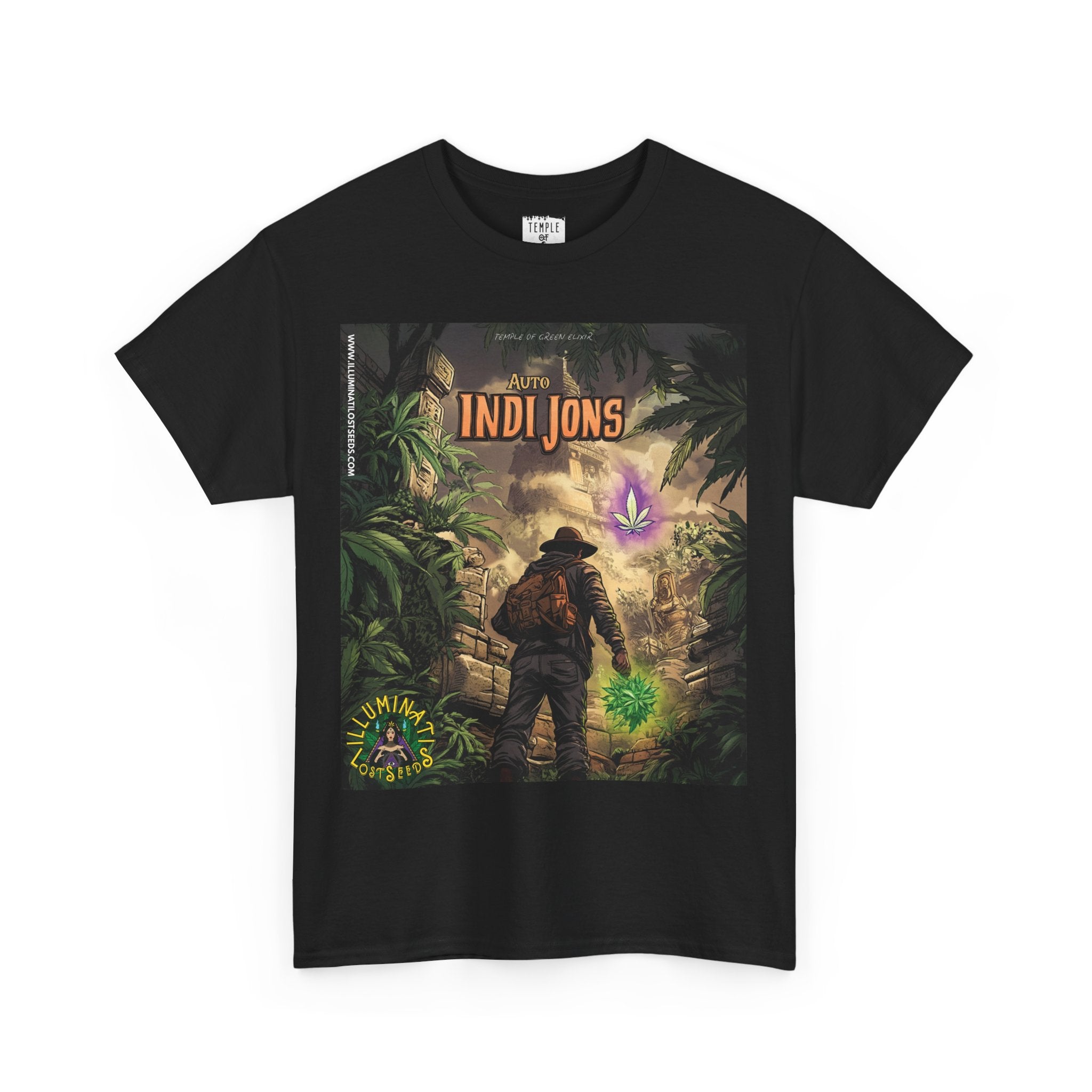 Schwarzes Indi Jons Illuminati Lost Seeds T-shirt﻿ von Temple of Green Elixir mit einem abenteuerlichen Comic-Design, das einen Forscher im Dschungel zeigt, inspiriert von Indiana Jones. Der Entdecker trägt einen Hut und Rucksack, während er einem leuchtenden, schwebenden Cannabisblatt in einer alten Tempelruine folgt. Das Artwork kombiniert mystische und botanische Elemente, versehen mit den Logos von Illuminati Lost Seeds und Temple of Green Elixir – eine Hommage an Entdeckergeist und grüne Kultur.