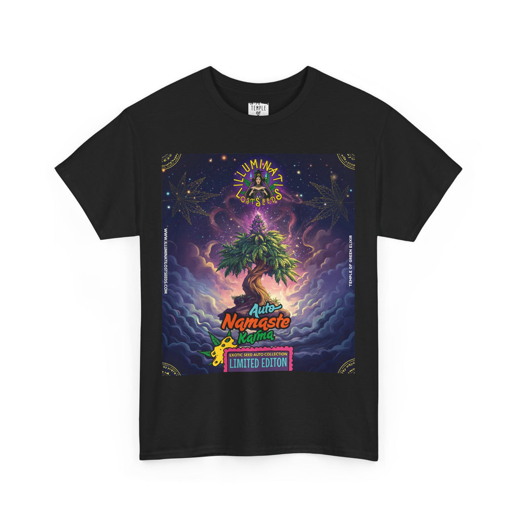 Das schwarze Namaste Karma T-Shirt aus der Temple of Green Elixir x Illuminati Lost Seeds Kollektion zeigt ein leuchtendes Baum-Motiv, das Spiritualität, Wachstum und Harmonie verkörpert. Ein einzigartiges Design für alle, die Mode mit Bedeutung und Energie verbinden möchten.