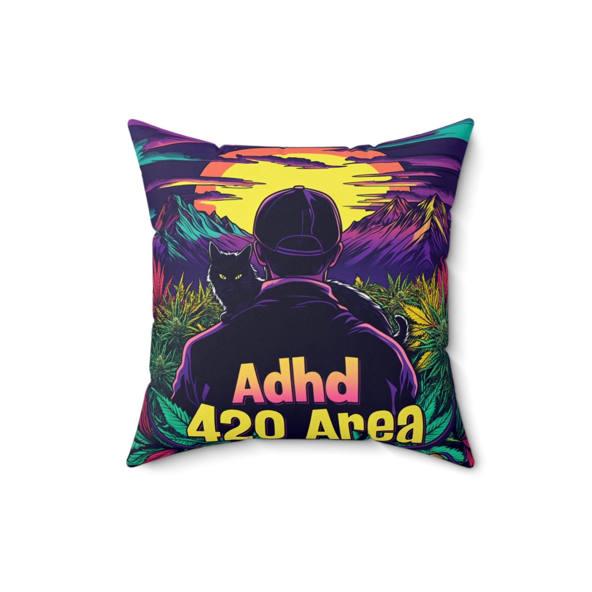 Ein quadratisches ADHD420 AREA Dekorkissen - Temple of Green Elixir mit einem farbenfrohen, retrofuturistischen Design. Es zeigt die Rückansicht einer Person mit Cap, auf deren Schulter eine schwarze Katze sitzt. Beide blicken auf eine surreale Landschaft aus lila Bergen und Cannabis-Pflanzen unter einem leuchtend gelben Sonnenuntergang. Im Vordergrund steht der Schriftzug "Adhd 420 Area" in bunten Buchstaben.﻿