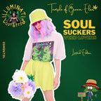 Ein Model mit pastellfarbener Perücke und einem Blumenstrauß schafft einen ironischen Kontrast zum düsteren Dementhol T-Shirt. Ihr verspielter, farbenfroher Stil bricht mit dem makabren Motiv und unterstreicht den provokanten Slogan "Soul Suckers Weed Lovers". Diese limitierte Edition von "Temple of Green Elixir" und "Illuminati Lost Seeds" ist ein Statement für alle, die gerne mit Konventionen brechen.﻿