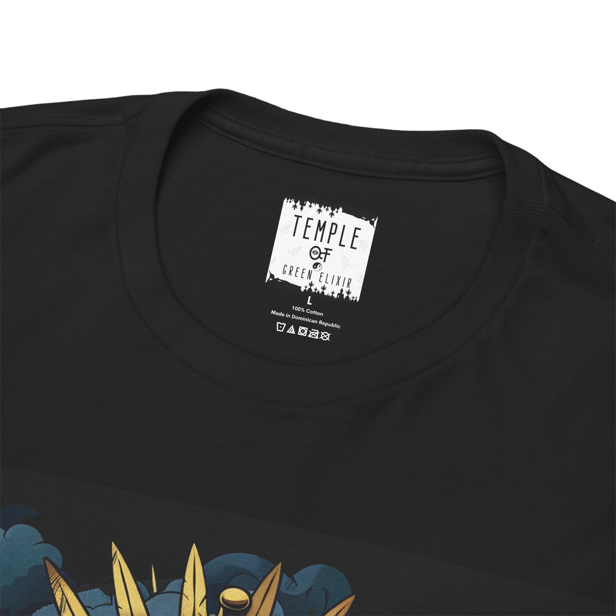 Temple of green Elixir Drucklabel in der innerseite vom schwarzen  Tutan Hamon T-shirt
