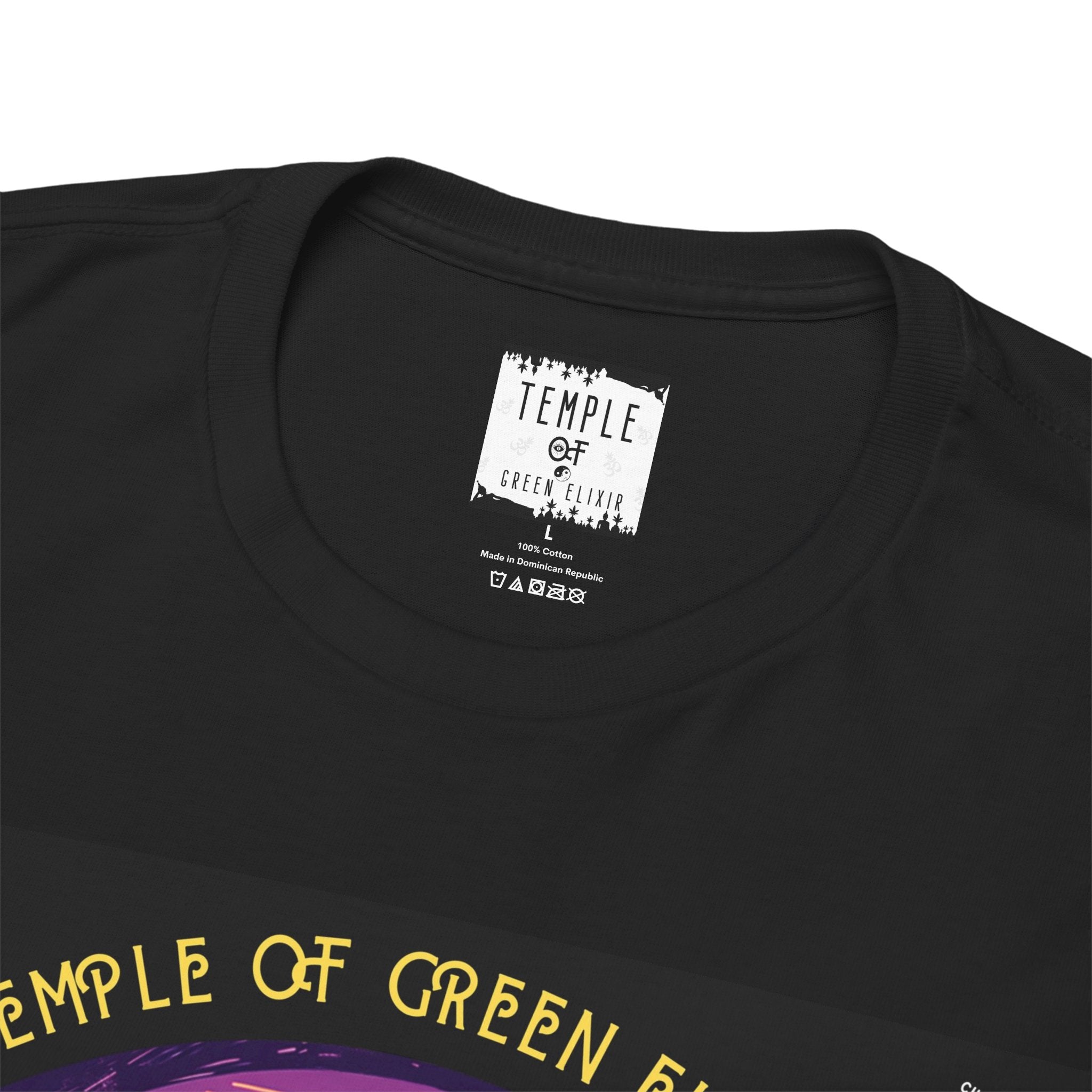 Temple of green Elixir Drucklabel in der innerseite vom schwarzem Wappa T-shirt